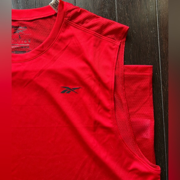 NWT Reebok T-Shirt sleeveless Training SpeedWick. Size L - Picture 9 of 14